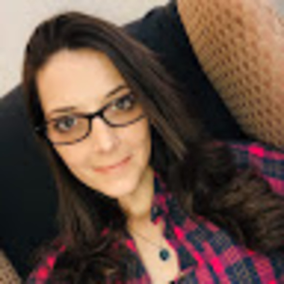 Meet your Posher, Celeste - Picture 1 of 1